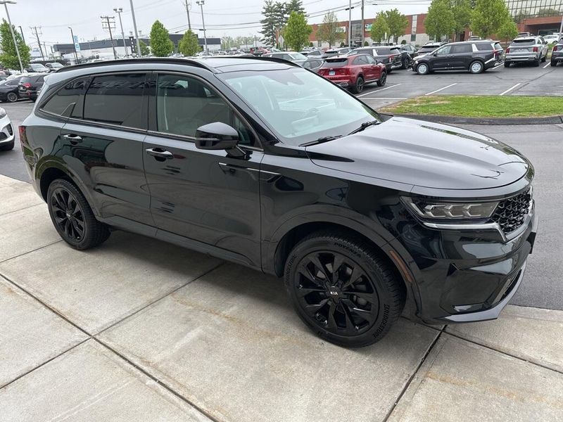2021 Kia Sorento SXImage 3