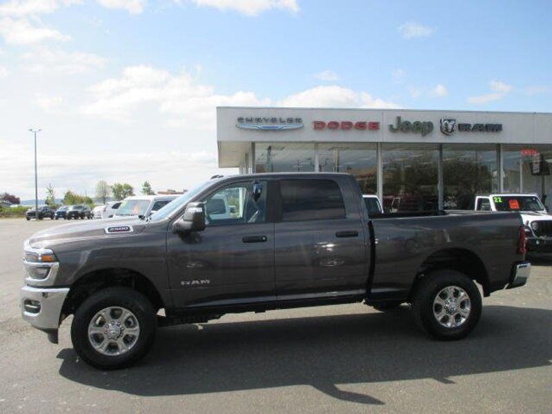 2025 RAM 2500 Big Horn Crew Cab 4x4 6