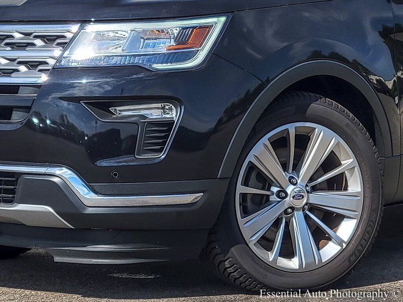 2019 Ford Explorer Limited photo 3