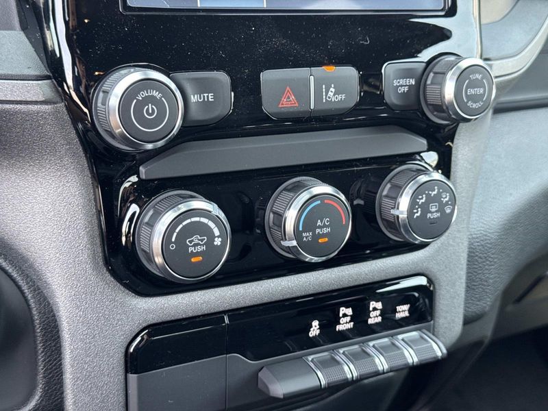 New 2026 RAM 1500 Tradesman Crew Cab 4x4 5'7' Box