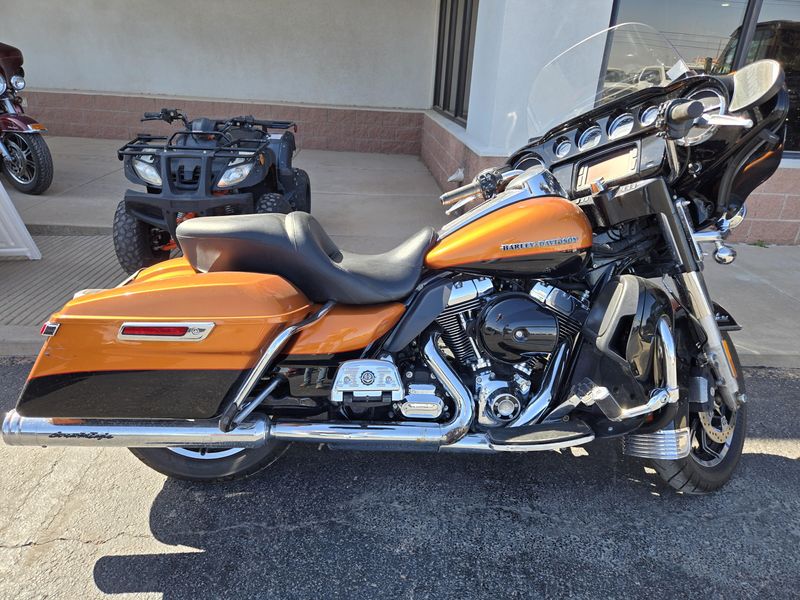 2014 HARLEY Electra Glide Ultra Limited Image 2