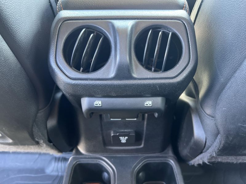 2020 Jeep Gladiator MojaveImage 18