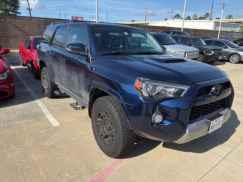 2019 Toyota 4Runner TRD Off-Road PremiumImage 2