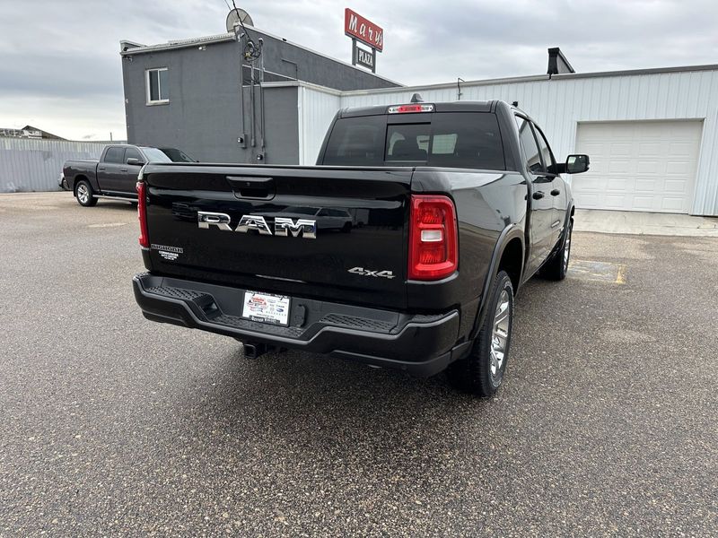 2025 RAM 1500 Big Horn Crew Cab 4x4 5