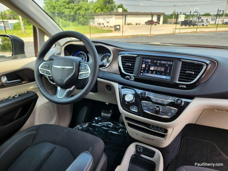 Used 2023 Chrysler Voyager LX