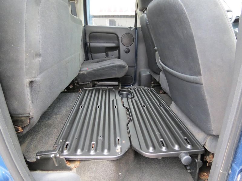 Used 2005 Dodge Ram 2500 SLT 4dr Quad Cab 4WD SBImage 18