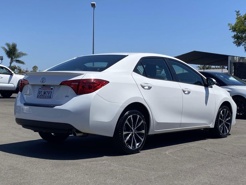 Used 2018 Toyota Corolla SEImage 3