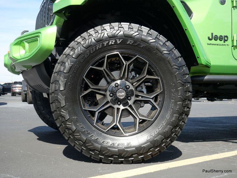 2025 Jeep Wrangler Unlimited Willys photo 16