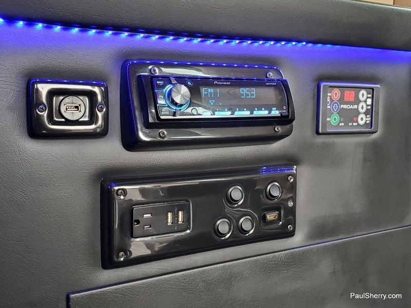 2015 RAM ProMaster 1500 Low RoofImage 35