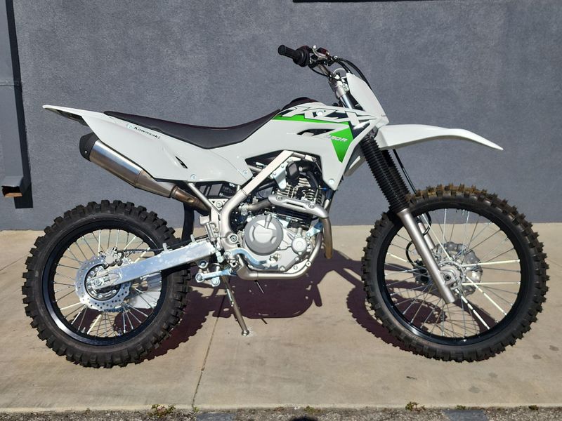 New 2026 Kawasaki KLX230R Image 11