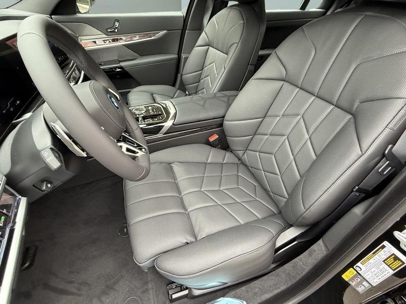2025 BMW i7 eDrive50Image 20