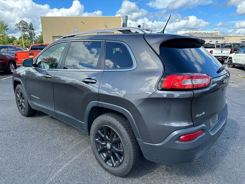 2014 Jeep Cherokee LatitudeImage 14