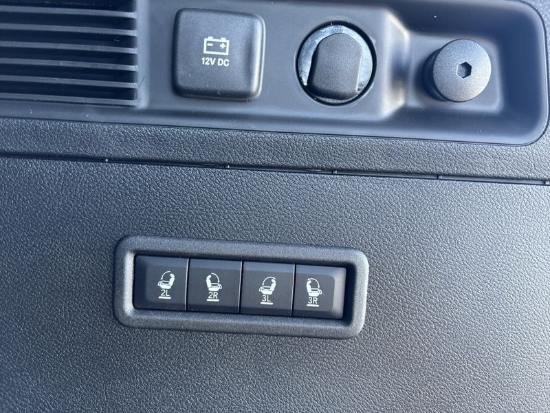 2026 Jeep Grand Wagoneer Limited Reserve 4x4Image 12