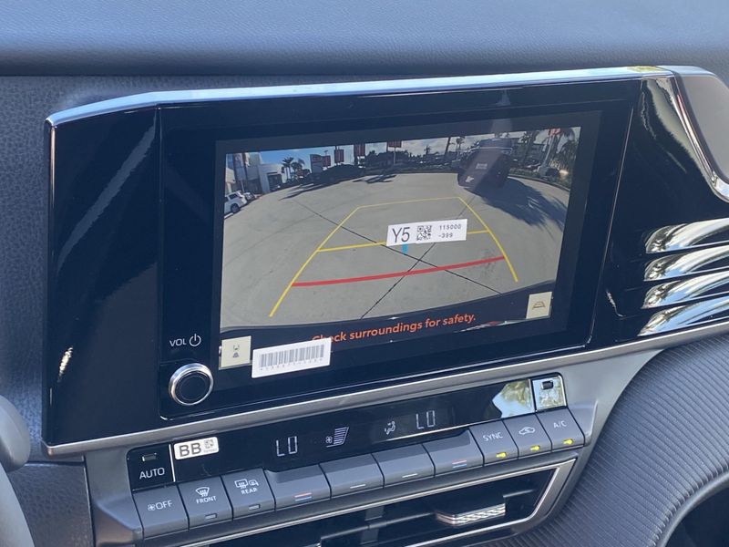 New 2026 Toyota Camry SEImage 16