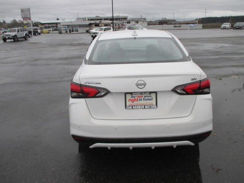 Used 2023 Nissan Versa SVImage 8