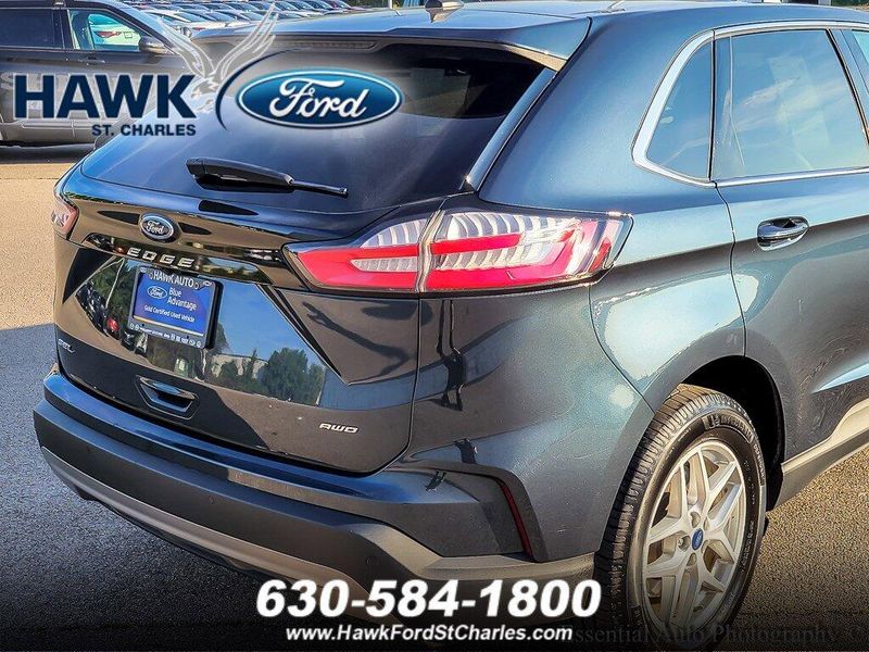 2022 Ford Edge SEL photo 6