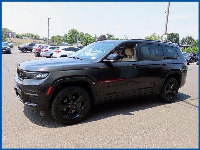 2022 Jeep Grand Cherokee L LimitedImage 1