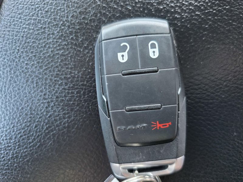 Used 2022 RAM 3500 TradesmanImage 30