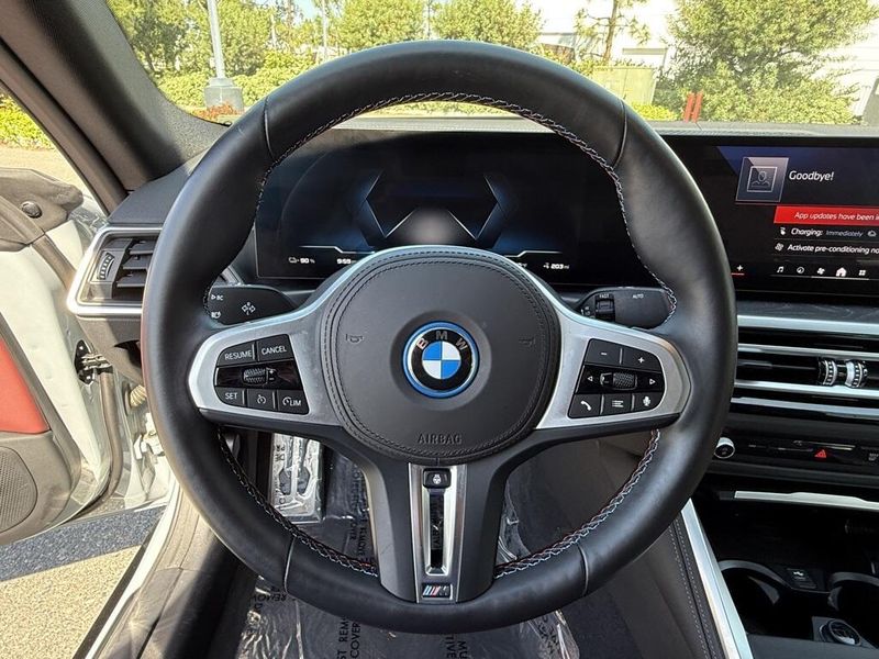 2024 BMW i4 M50Image 25