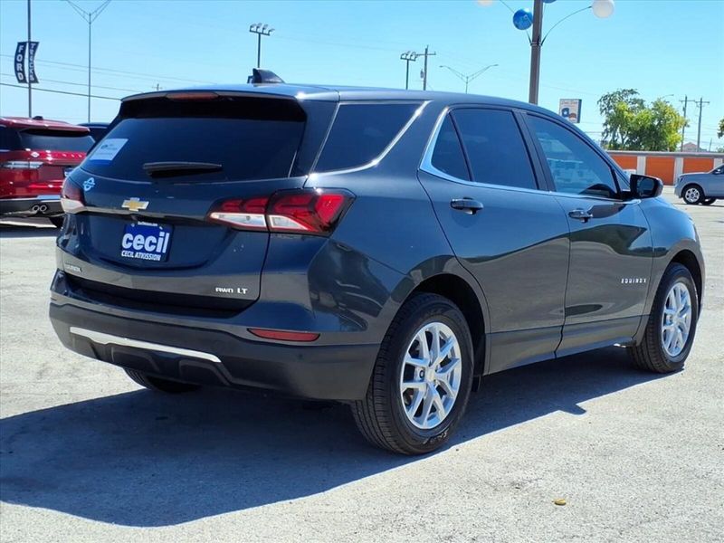 2023 Chevrolet Equinox LT photo 12