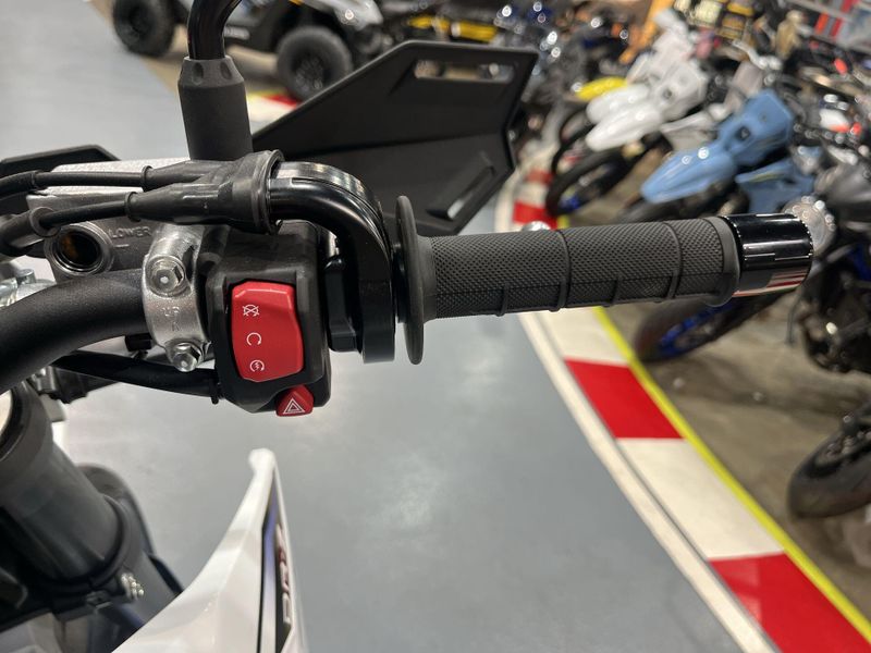 New 2025 Suzuki DR-Z4SM Image 17