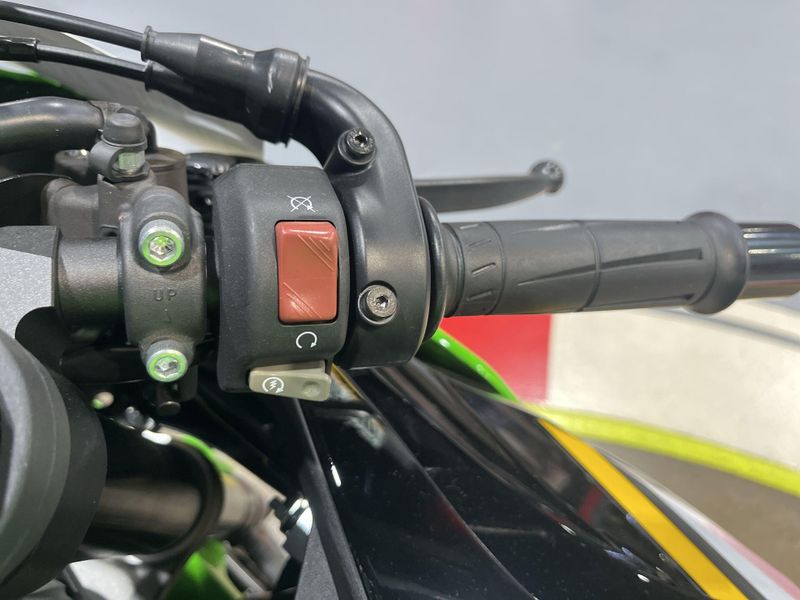New 2025 Kawasaki NINJA ZX-6R ABS KRT EDITION Image 12