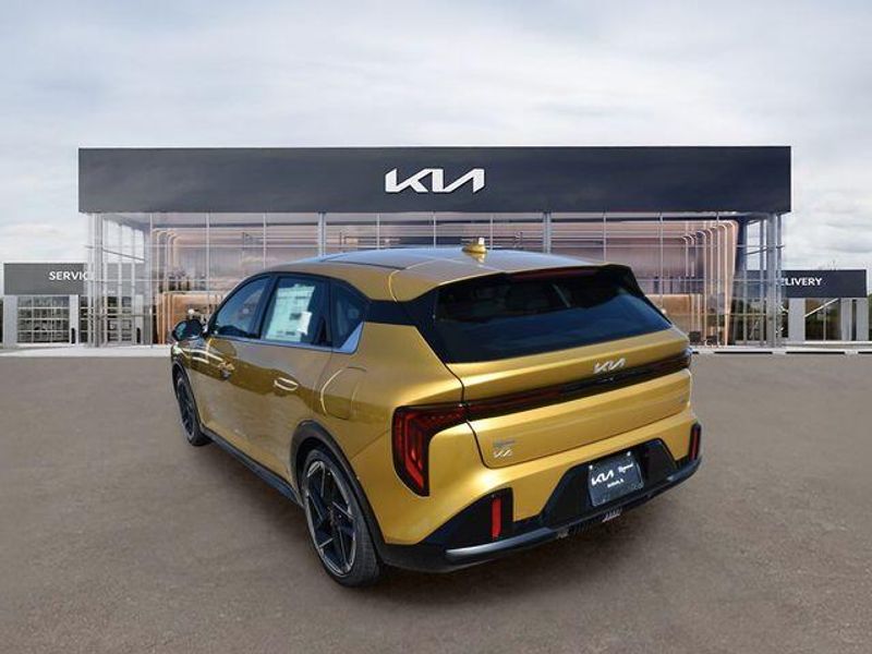 New 2026 Kia K4 GT-LineImage 6
