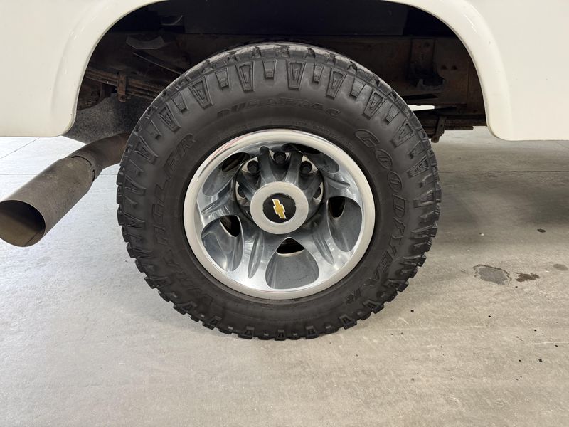 Used 2017 Chevrolet Silverado 3500HD Chassis LTImage 4