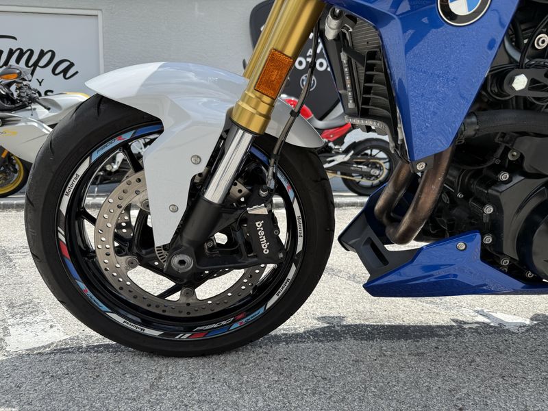 2022 BMW F 900 R