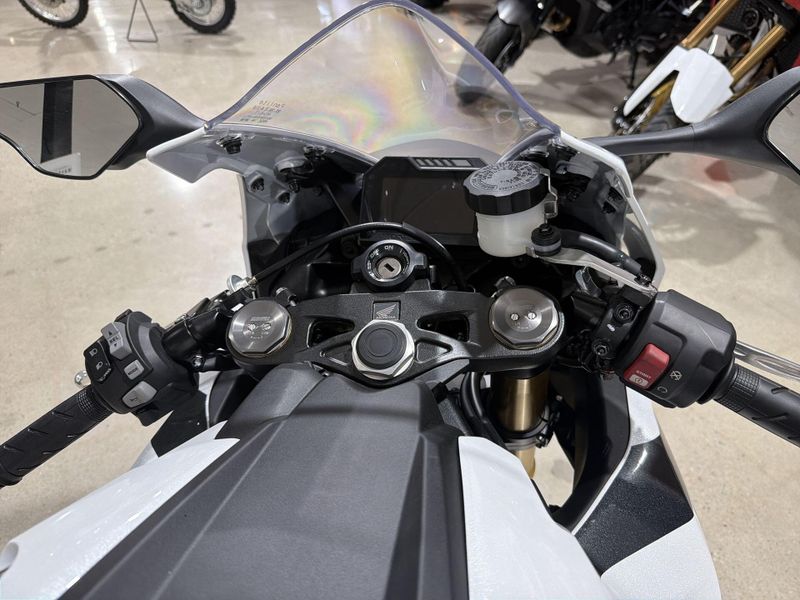 New 2026 Honda CBR1000RR Image 23