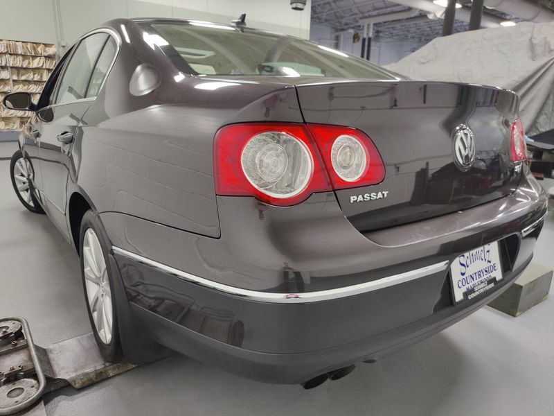 2010 Volkswagen Passat Sedan Komfort w/SunroofImage 8