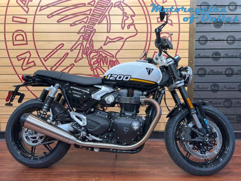 2025 Triumph Speed Twin 1200 Image 1