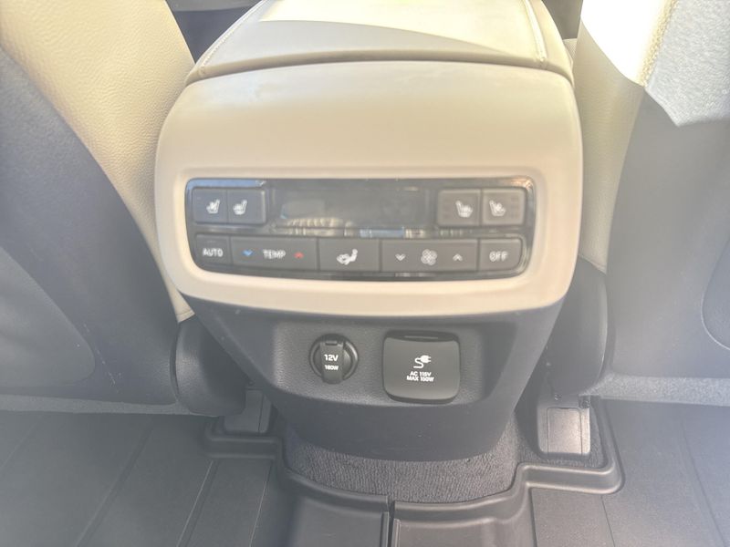 Used 2023 Hyundai Palisade LimitedImage 31