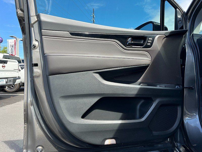 2022 Honda Odyssey Touring AutoImage 9