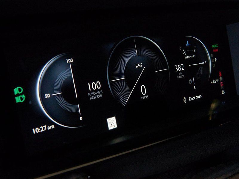 New 2026 Rolls-Royce Cullinan Black BadgeImage 16