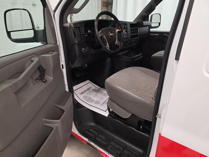2018 Chevrolet Express Work Van photo 11