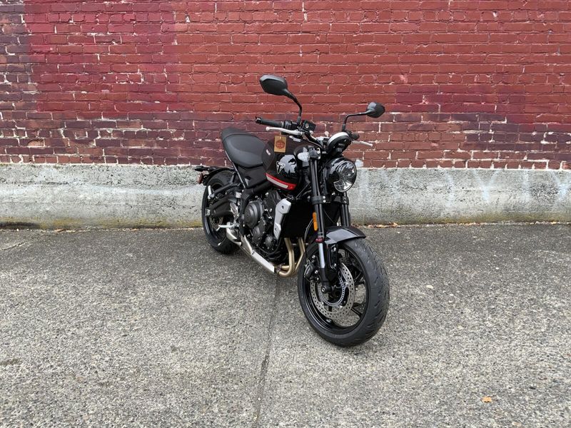 2024 Triumph TRIDENT 660