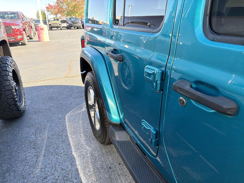 Used 2020 Jeep Wrangler Unlimited SaharaImage 6