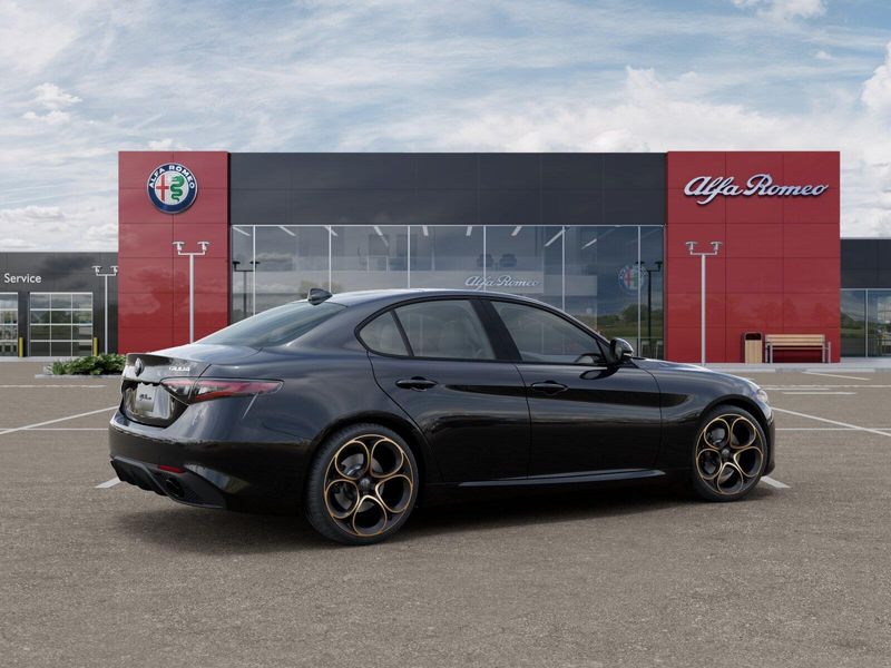 New 2025 Alfa Romeo Giulia Intensa AwdImage 22