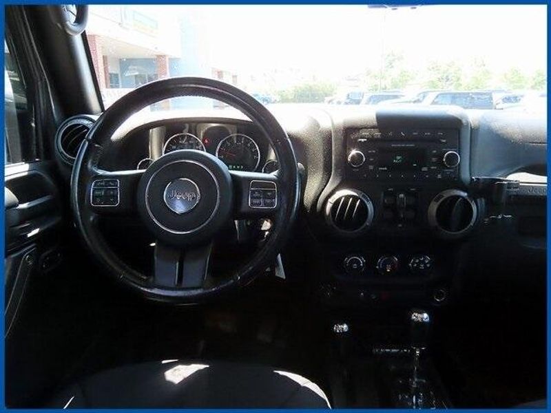 2016 Jeep Wrangler Unlimited SportImage 12