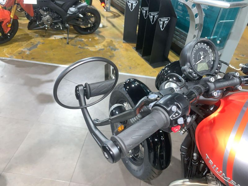 New 2025 Triumph BONNEVILLE BOBBER Image 16