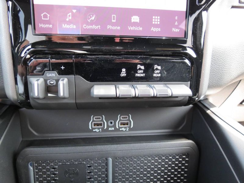 2025 RAM 1500 Big Horn Crew Cab 4x4 5
