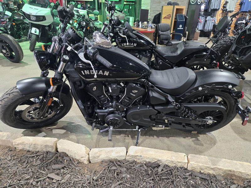 NEW 2025 INDIAN MOTORCYCLE SCOUT BOBBER SIXTY Image 8