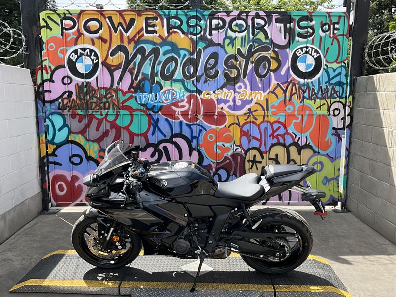 New 2026 Yamaha YZF-R7 Image 7
