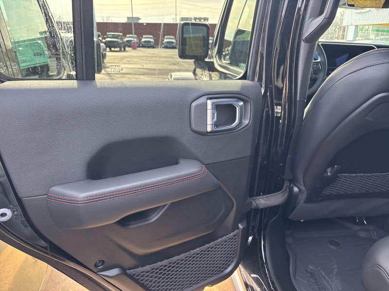 New 2026 Jeep Wrangler 4-door Rubicon XImage 27