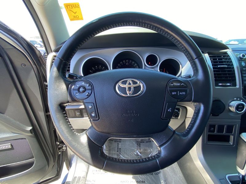 Used 2011 Toyota Sequoia LtdImage 26