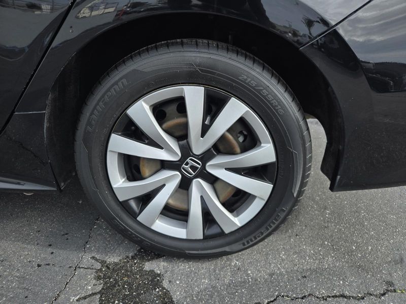 Used 2022 Honda Civic Sedan LX CVT