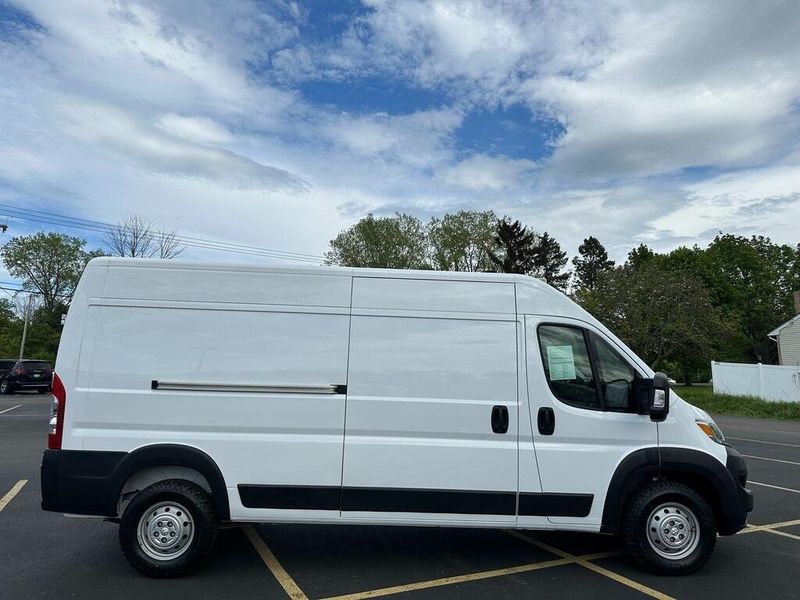 2023 RAM ProMaster 2500 High RoofImage 11