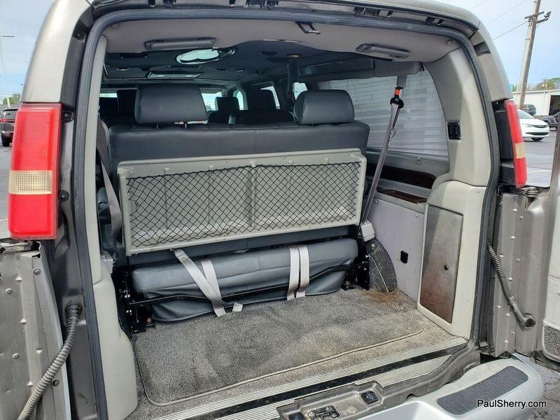 2011 Chevrolet Express 1500 Image 6
