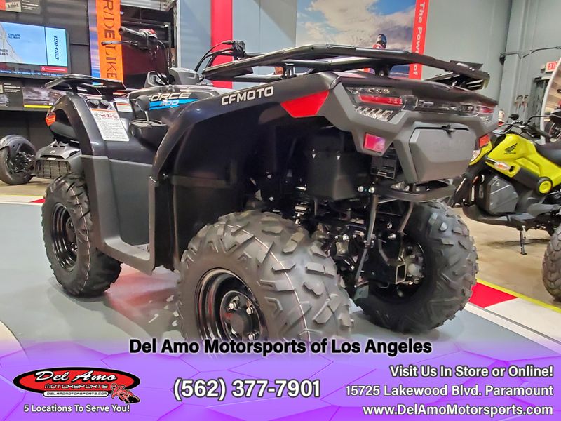 2024 CFMOTO CF400AU-6S  in a JET BLACK exterior color. Del Amo Motorsports of Los Angeles (562) 262-9181 delamomotorsports.com 